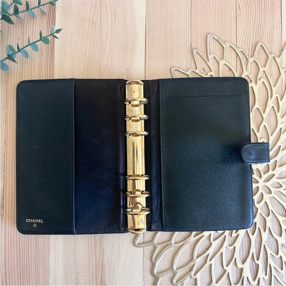 CHANEL Caviar Leather large agenda with generic paper black/green color - Picture 7 of 9